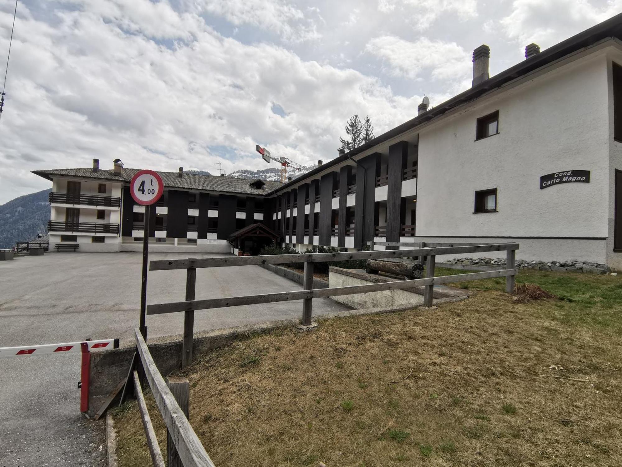 Ferienwohnung Trilocale Con Splendida Vista Sulle Piste Da Sci Folgarida Exterior foto