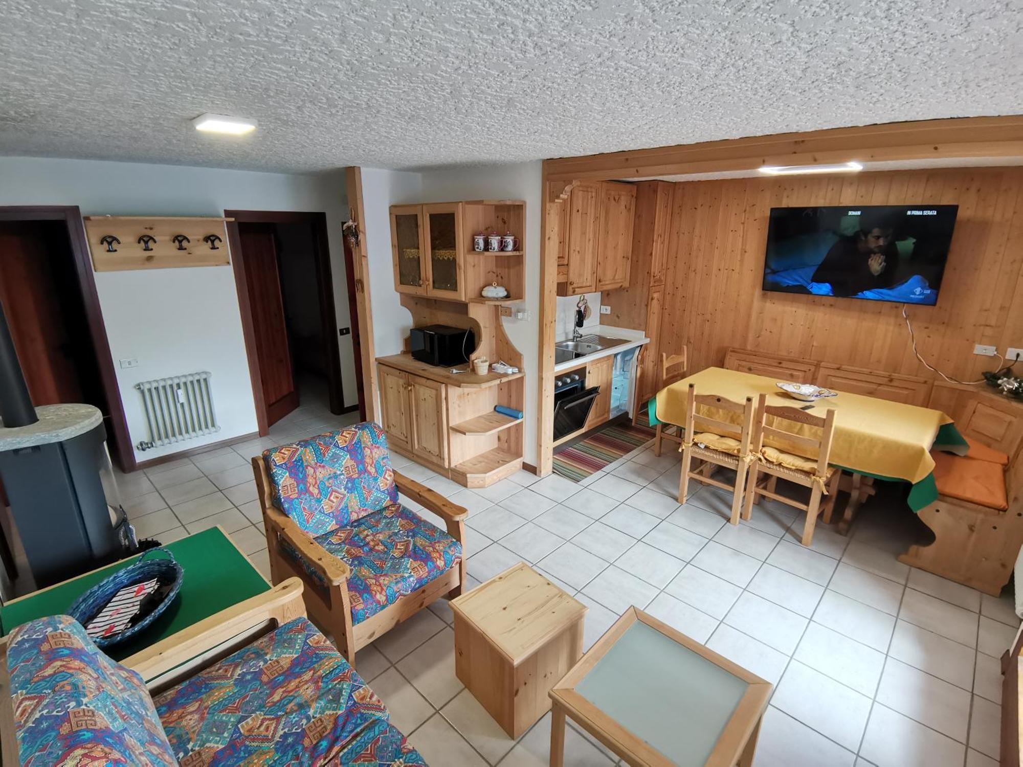 Ferienwohnung Trilocale Con Splendida Vista Sulle Piste Da Sci Folgarida Exterior foto